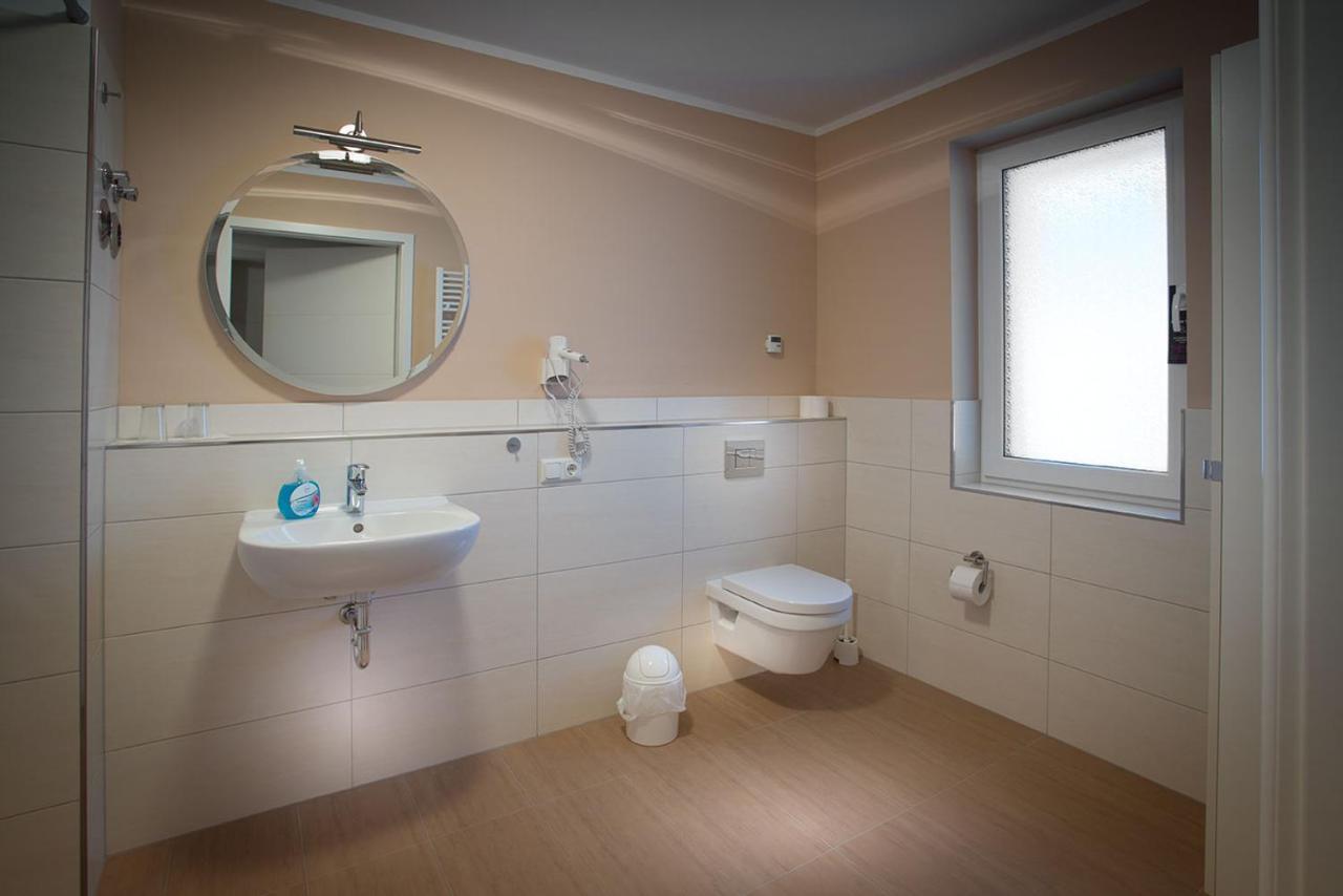 H&H Apartment Im Greifswald Eldena Nr19-Jonas Mit Terrasse Eksteriør billede